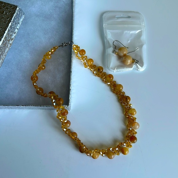 (3 for $30) Beaded Necklace & Earrings 💛 - Picture 1 of 7